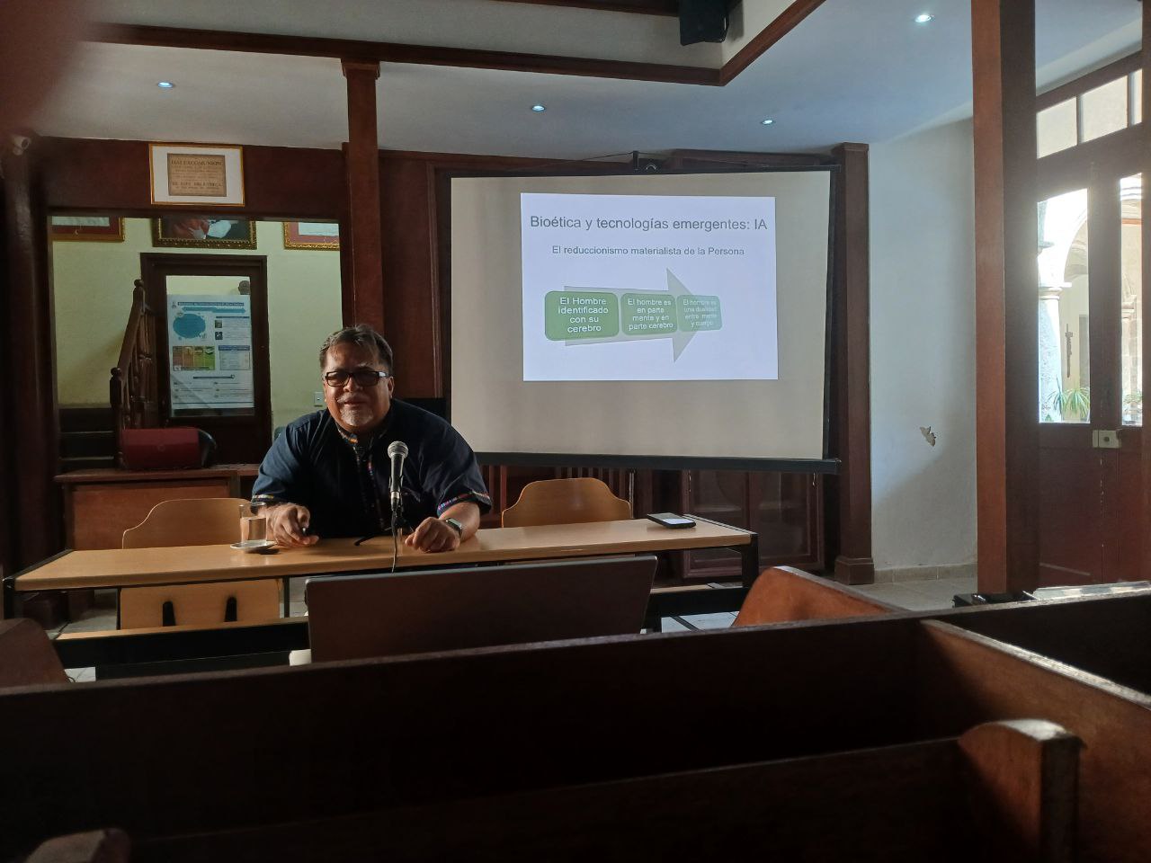 El CISAV y el IEEFV Promueven la formación en bioetica de sus estudiantes